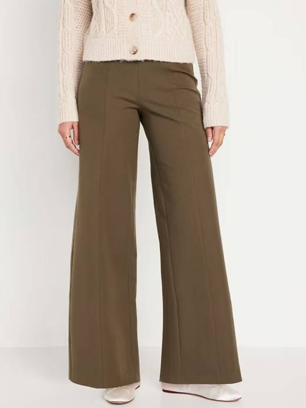 NWT OLD NAVY high rise pixie wide leg pants in reishi (M)